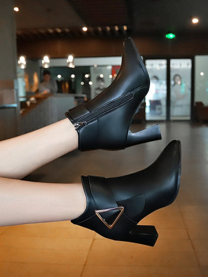 Alva Pointy Toe Bootie