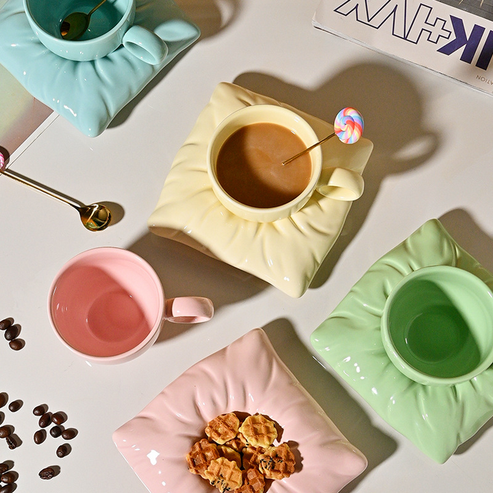 Sip & Snuggle Pillow Mug Set