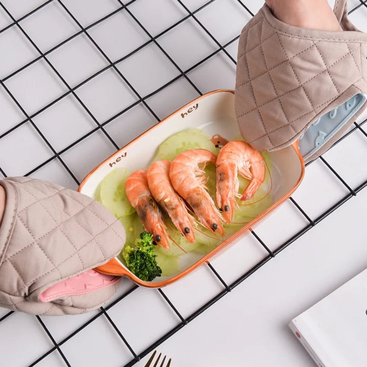 GripGuard Oven Mitts